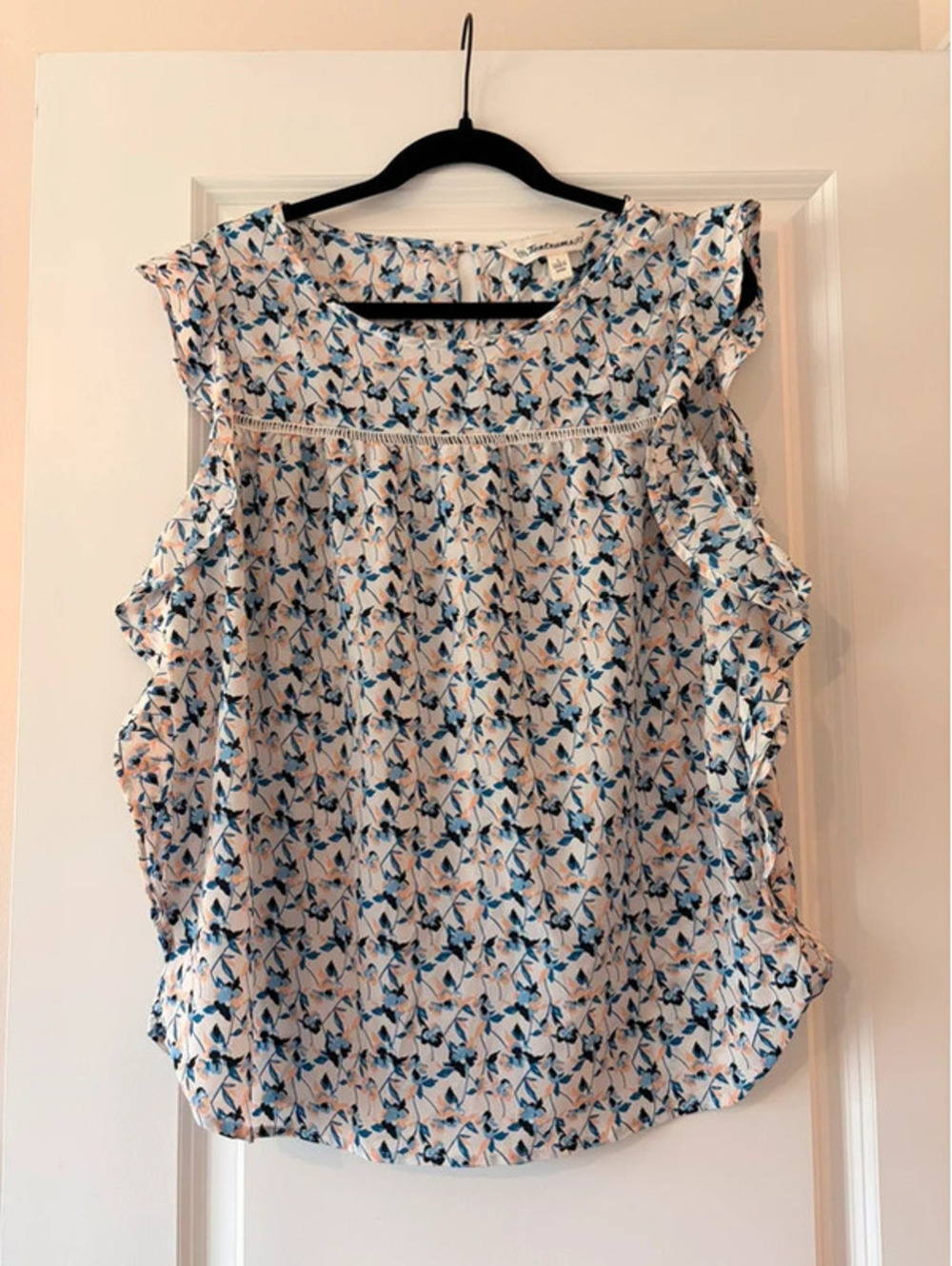 Tantrums Women’s Floral Ruffle Sleeve Blouse Size Large